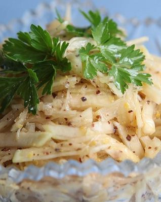 Салат из брюквы