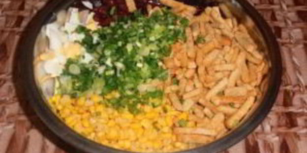 салат из фасоли и яиц