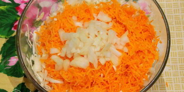 салат из капусты и моркови