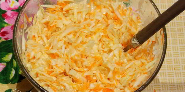 салат из капусты и моркови