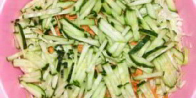 салат из свежей зелени