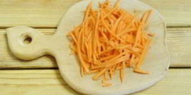 салат из зелени и овощей