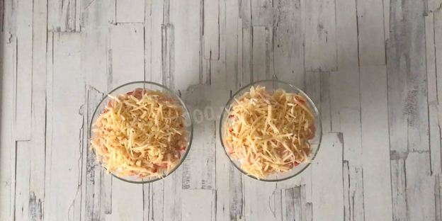 салат коктейль с сыром