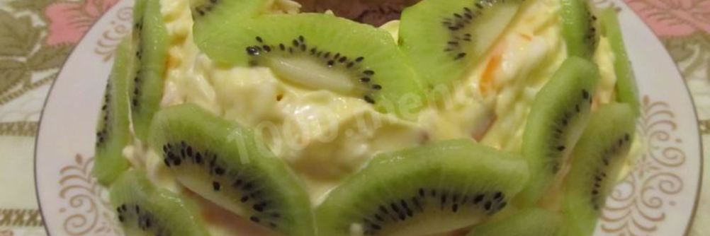 Салат Нефритовый браслет с киви и копченым сыром