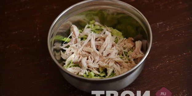 салат с капустой и курицей
