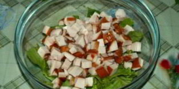 салат с копченой куриной грудкой