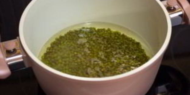 салат с машем, черри и тимьяном