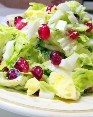Салат с пекинской капустой и гранатом Витаминный