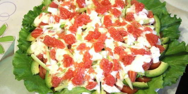 салат с семгой и грейпфрутом