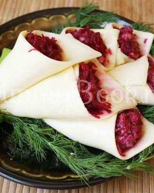 Салат с сыром и свеклой Каллы