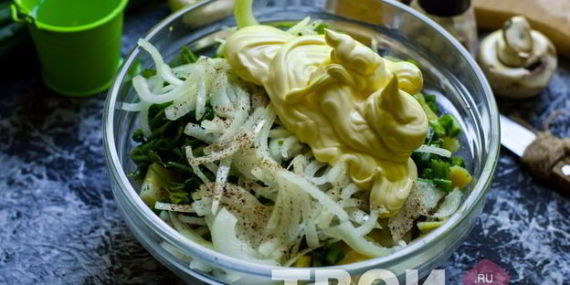 салат с языком и грибами