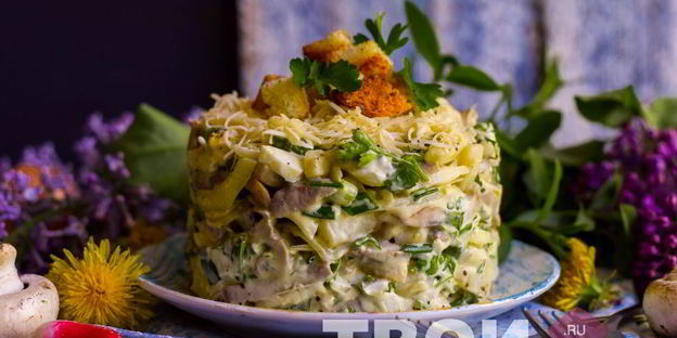 салат с языком и грибами