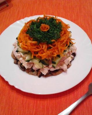 Салат Восторг с корейской морковью