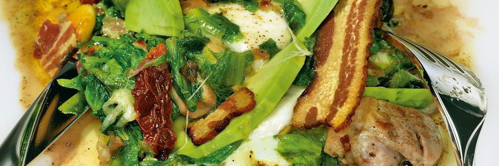 Теплый салат с куриной грудкой