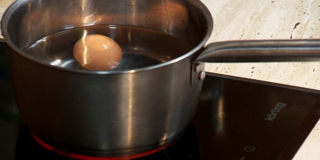 теплый салат с куриными сердечками