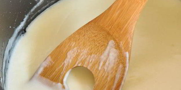 сметанный соус с томатной пастой