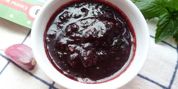 соус к мясу из жимолости