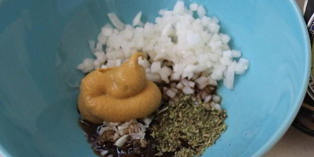 соус с брынзой и маслинами