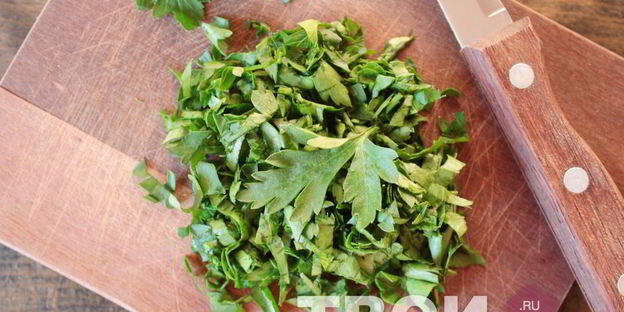 зеленый соус