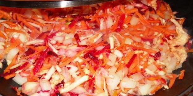 борщ постный с килькой и грушами