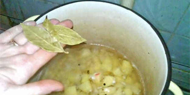 борщ с бычками и фасолью