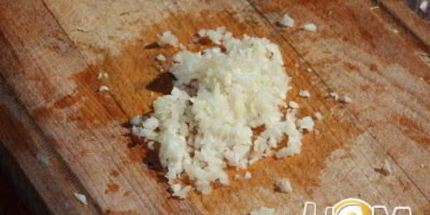 борщ с бычками по-одесски