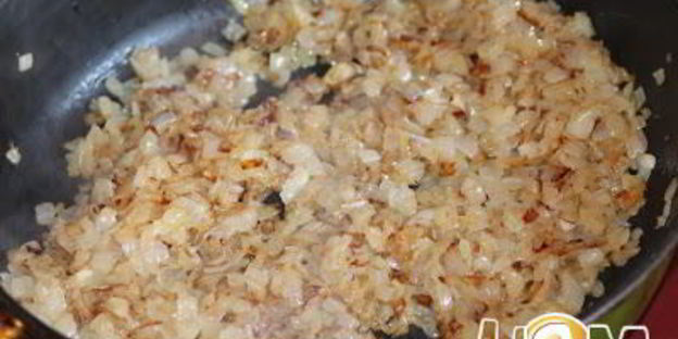 борщ с бычками по-одесски