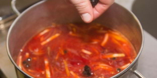 борщ с черносливом