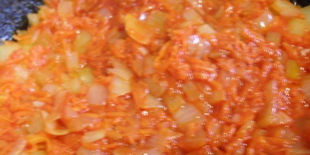 борщ с фасолью и яблоками