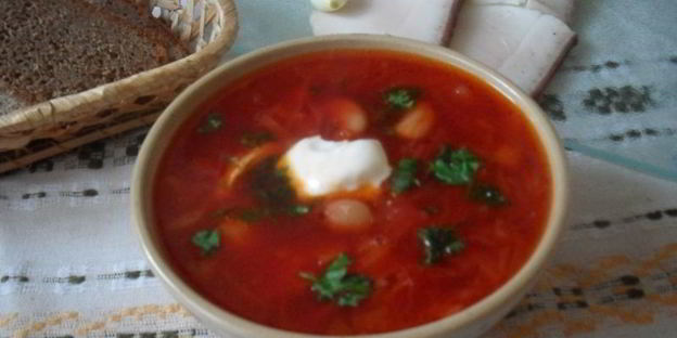 борщ с фасолью и яблоками