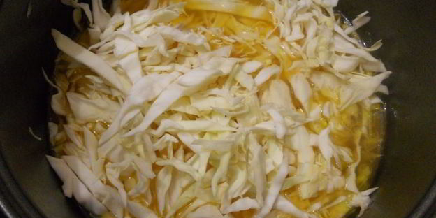 борщ с килькой в мультиварке