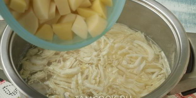 борщ с курицей и фасолью