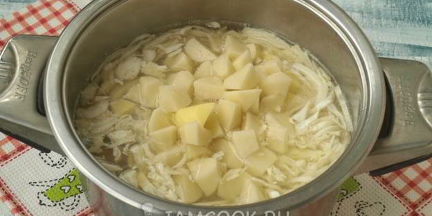 борщ с курицей и фасолью