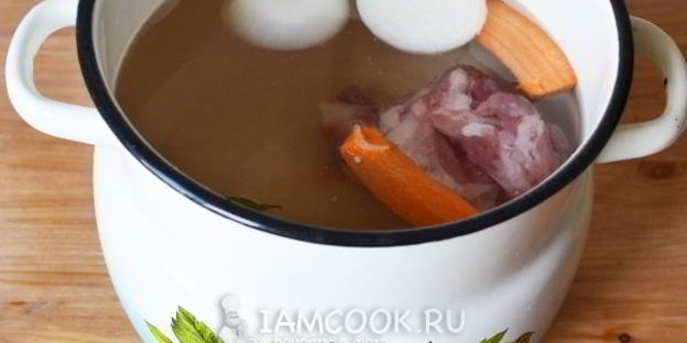 борщ с пампушками