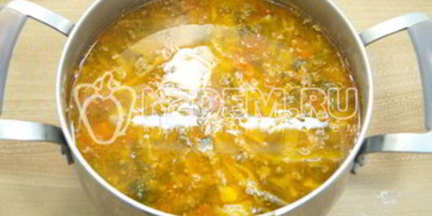 борщ со щавелем и овощами