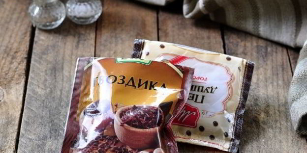 борщ со свеклой и свежей капустой