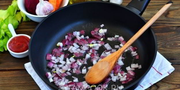 классический борщ с курицей