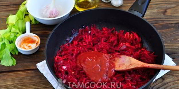 классический борщ с курицей