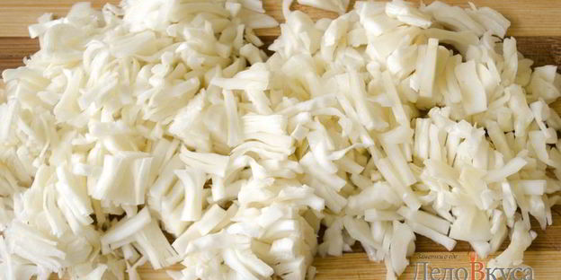 красный украинский борщ со свеклой