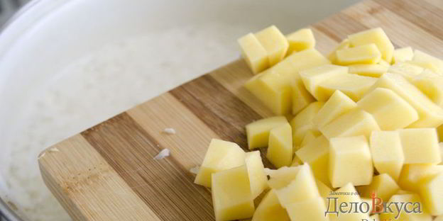 красный украинский борщ со свеклой