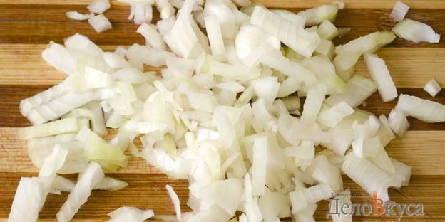 красный украинский борщ со свеклой