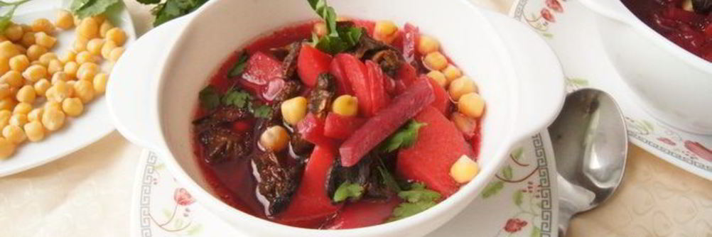 Постный борщ с нутом и грибами