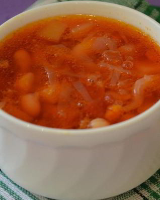 Вегетарианский борщ с фасолью