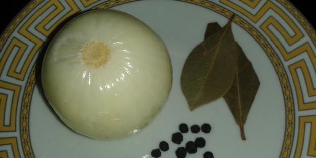 зеленый борщ с сомом