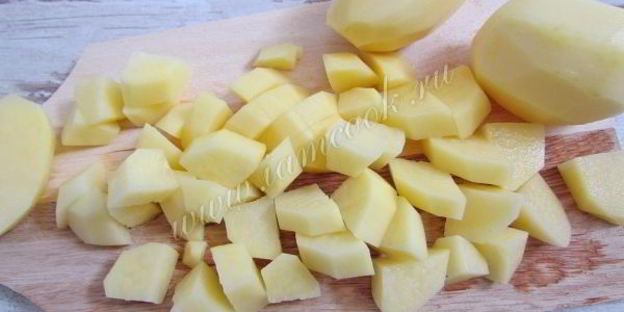 зеленый борщ со шпинатом и щавелем