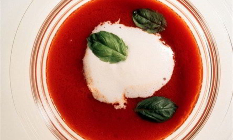 Рецепт быстрого томатного супа с базиликом