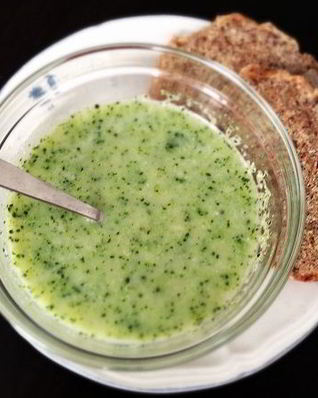 Диетический суп из брокколи