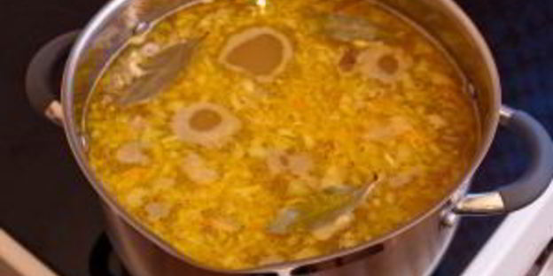 гороховый суп с копченостями