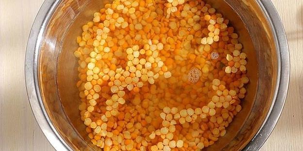 гороховый суп с копчеными ребрышками