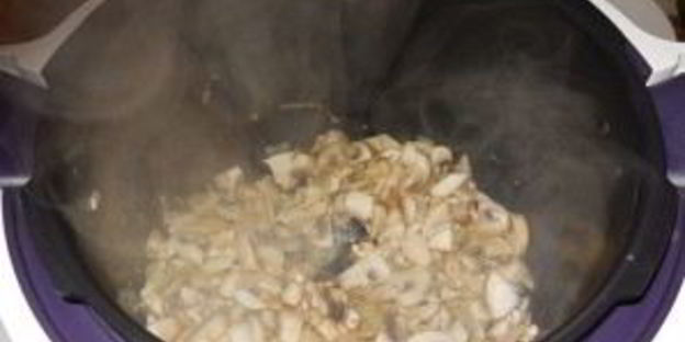 грибной суп из шампиньонов с плавленым сыром